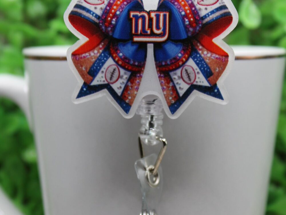 Football, Giants Bow â€¢ Badge/ID Holder